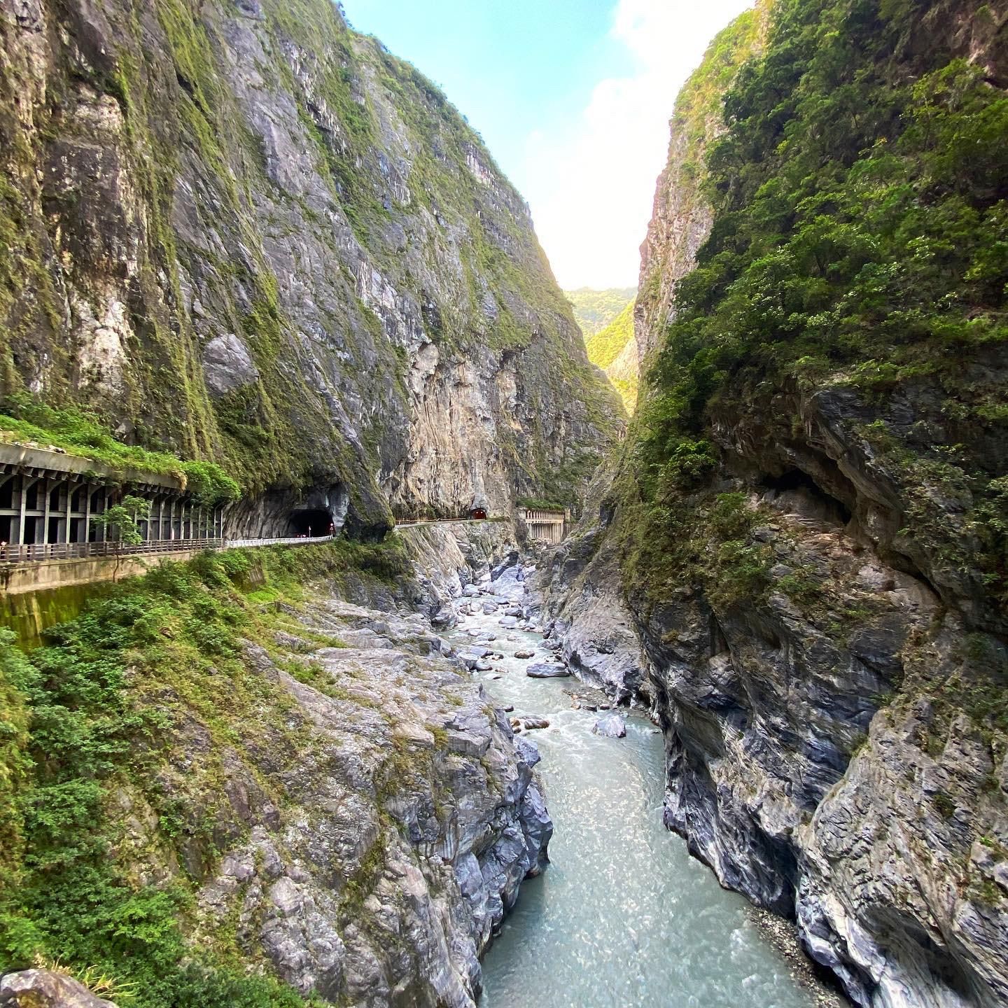 Impressive Taroko Gorge roads (left) and its temples and shrines (right)