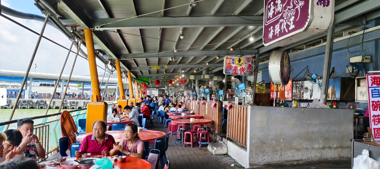 View of the mountain ridge from the plains east of Kaohsiung (left), and Huaqiao Fish Market in Donggang (right)
